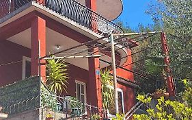 Red House Apartment