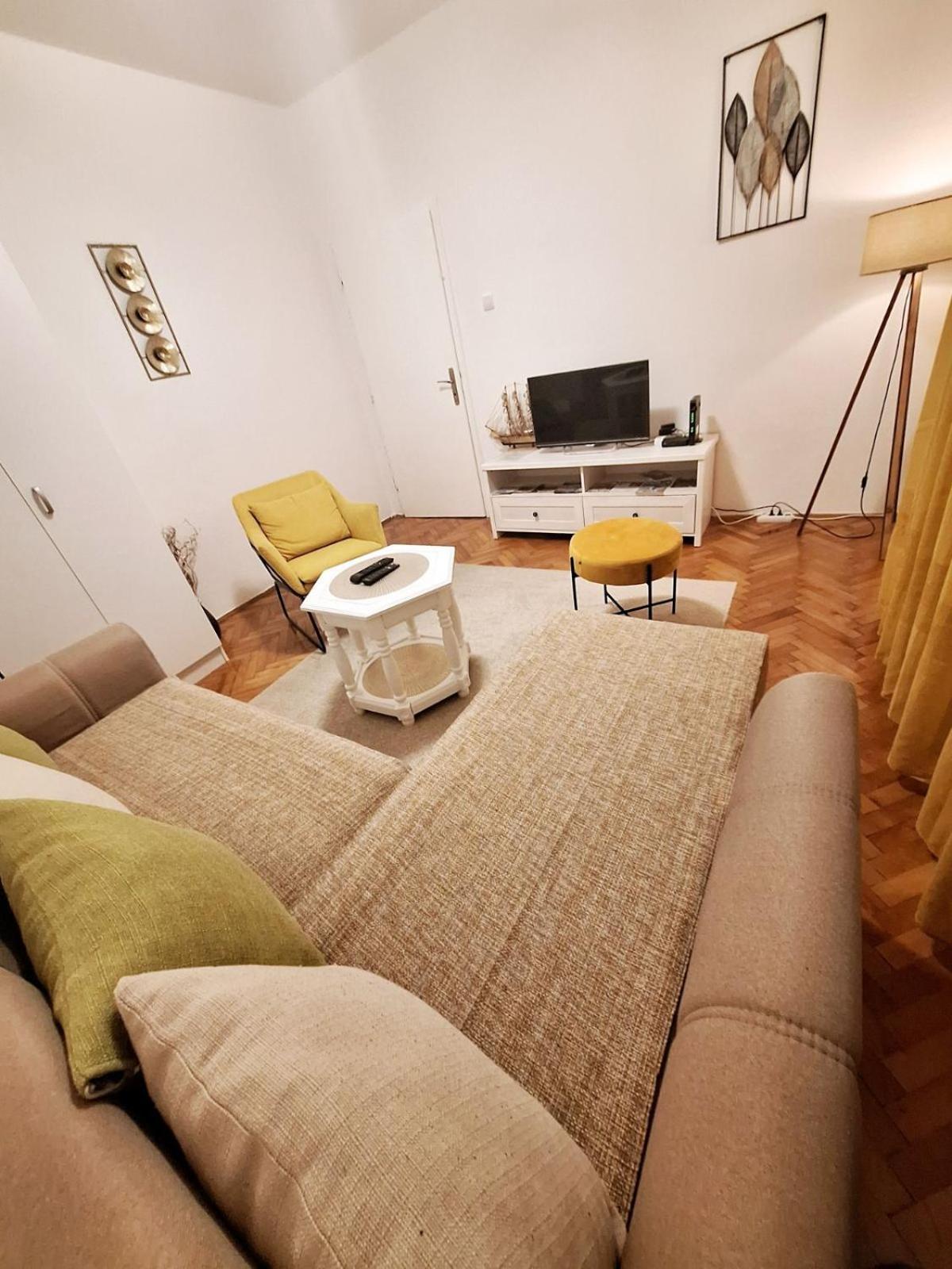 Red House Apartment Kotor Dış mekan fotoğraf