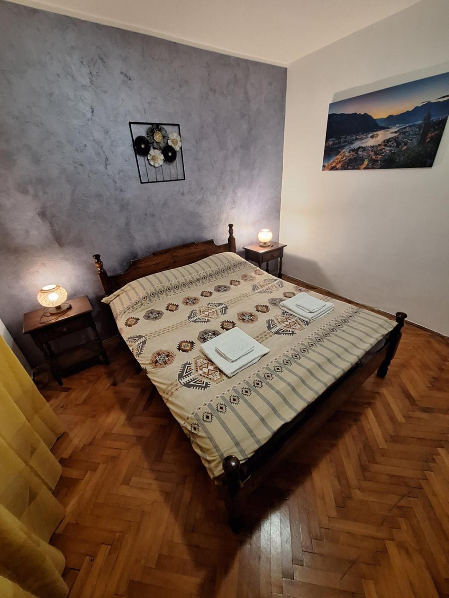 Red House Apartment Kotor Dış mekan fotoğraf