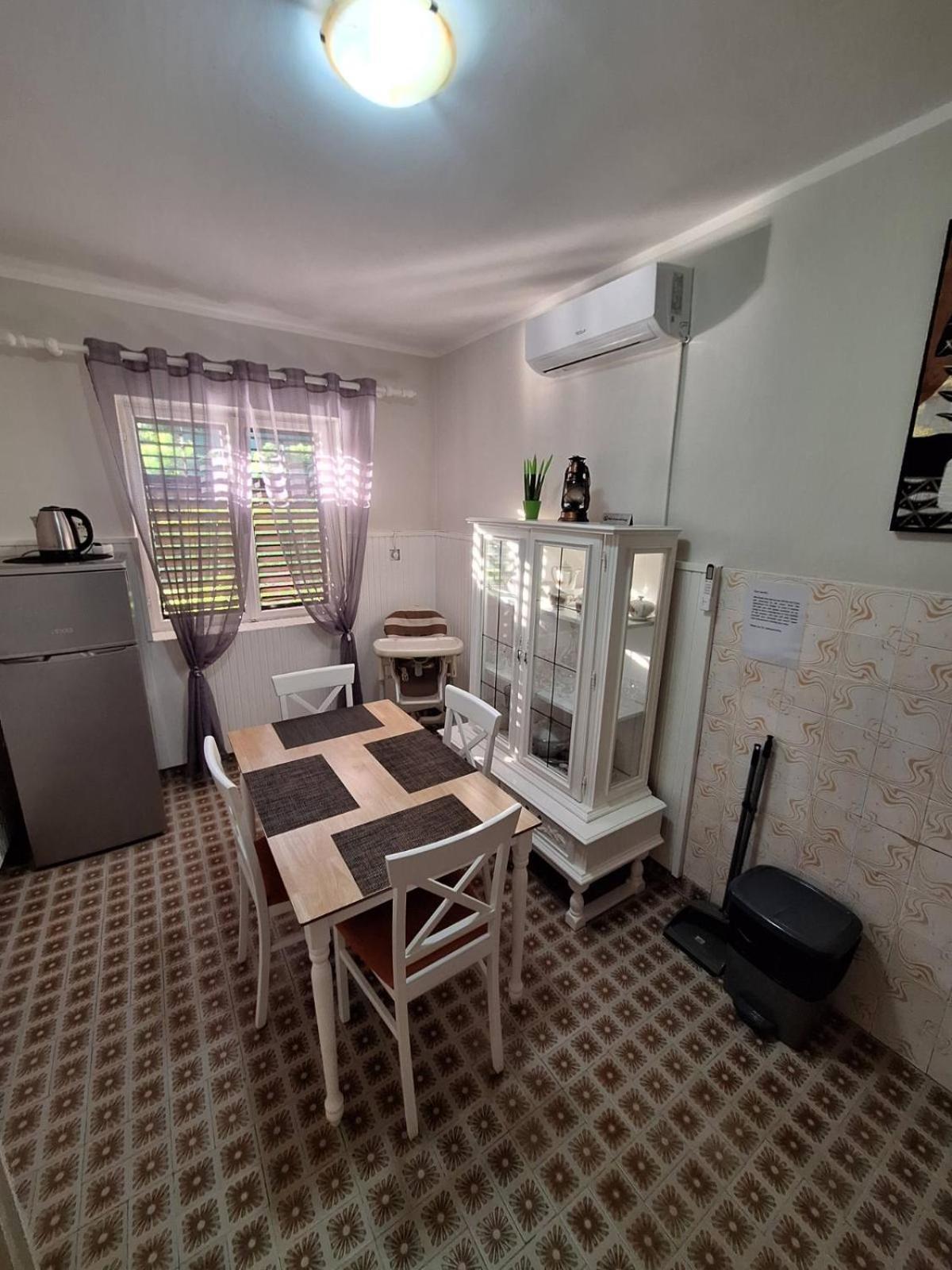 Red House Apartment Kotor Dış mekan fotoğraf